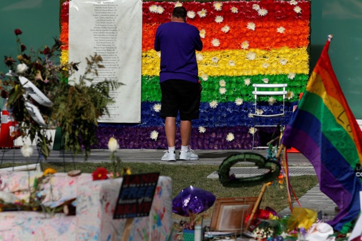 Memorial em homenagem às vítimas LGBT de Orlando
