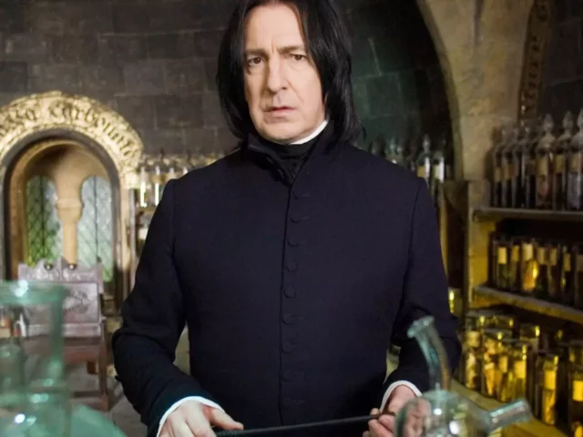 Alan Rickman como Snape
