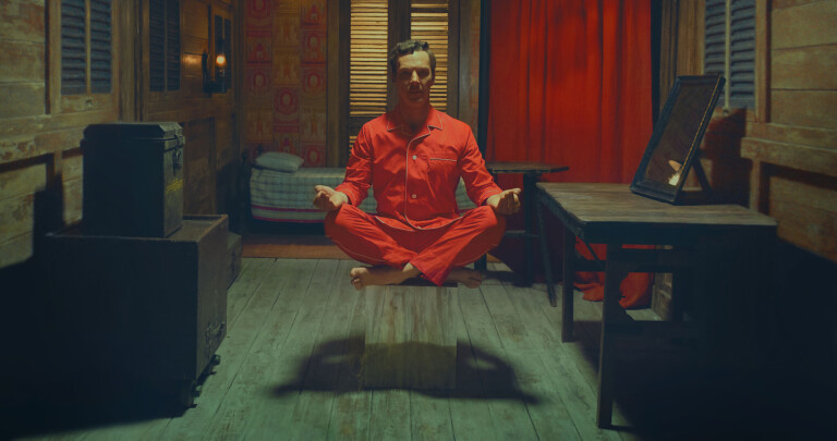 Benedict Cumberbatch em A Incrível História de Henry Sugar.