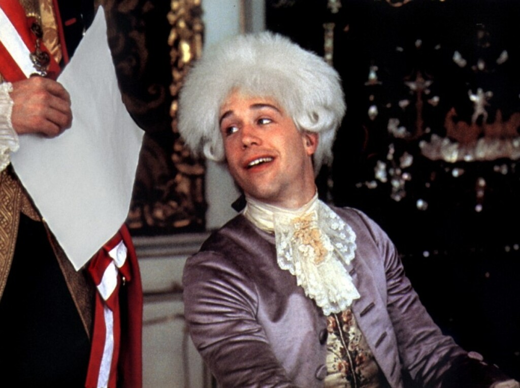 Tom Hulce como Mozart em Amadeus