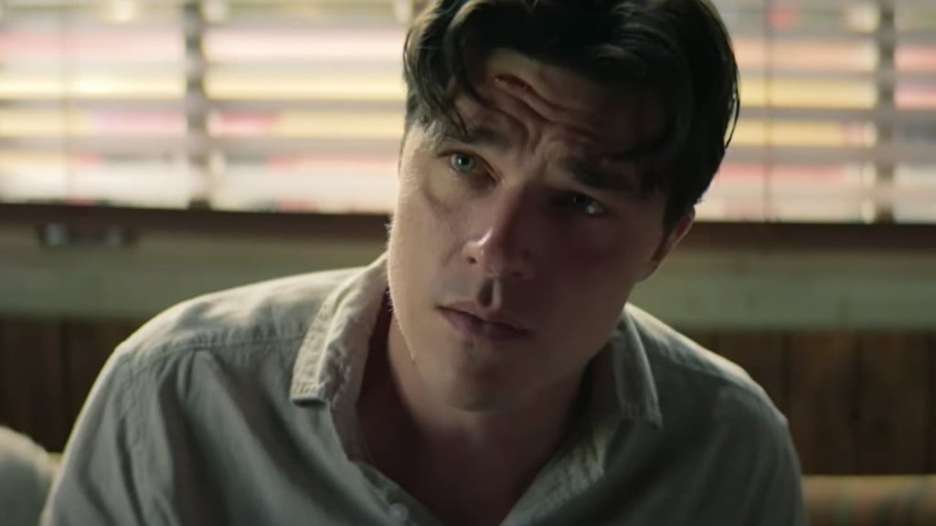 Finn Wittrock em Não Se Mexa