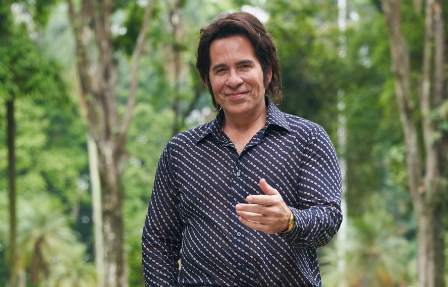 Leandro Hassum como Silvio Santos