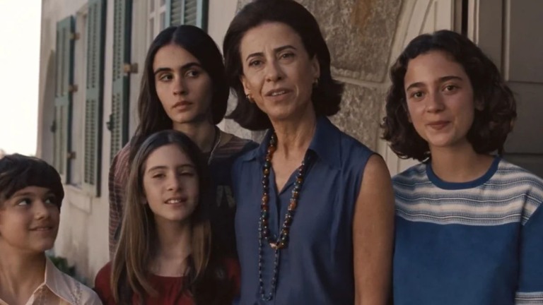 Globo de Ouro: Fernanda Montenegro comemora vitória de Fernanda Torres na premiação