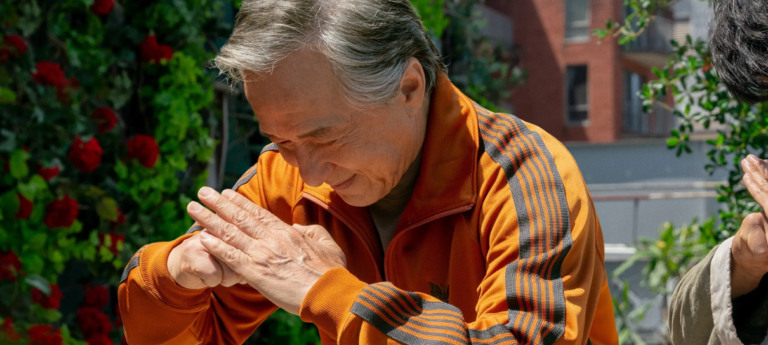 Jackie Chan aparece em imagem inédita de Karatê Kid: Lendas