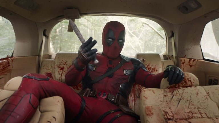 Ryan Reynolds agita fãs com possível crossover de Deadpool e Vingadores