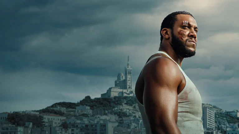 Lutador mata por acidente adversário, e agora é procurado pela esposa dele para encontrar seu filho desaparecido neste filme de suspense da Netflix
