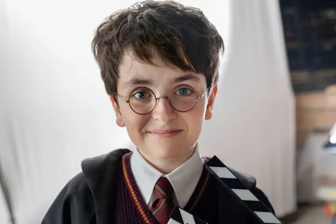 Dominic McLaughlin é o novo Harry Potter na série da HBO
