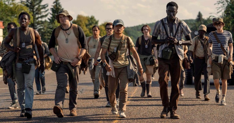 A Longa Marcha: Adaptação de Stephen King ganha novo trailer; assista